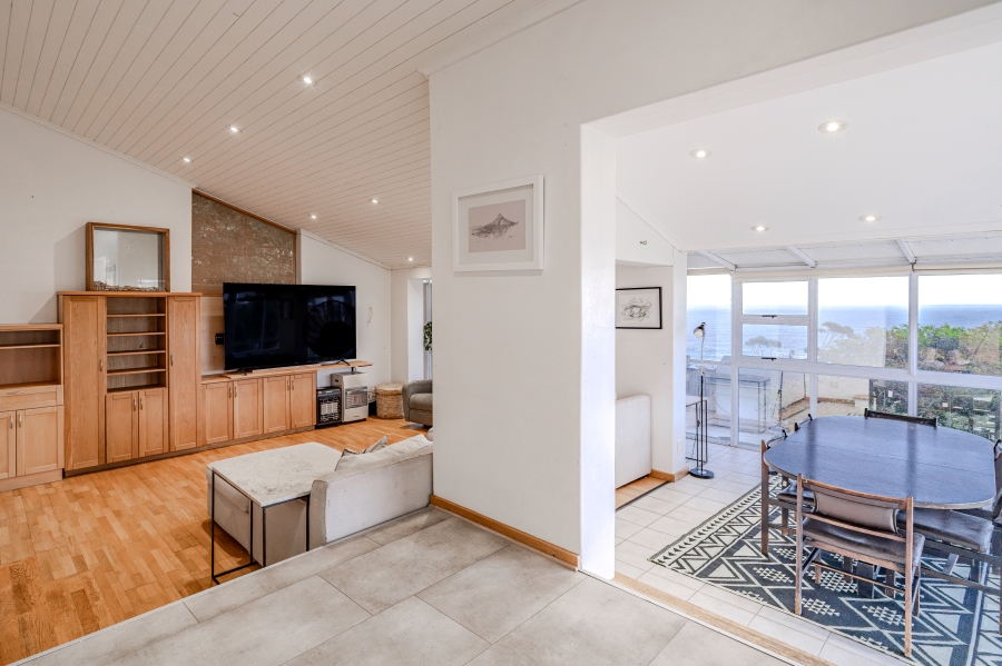 5 Bedroom Property for Sale in Camps Bay Western Cape